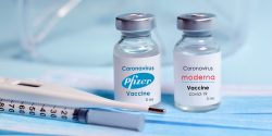 The U.S. Food and Drug Administration (FDA) said on Oct. 15 it was delaying a decision on authorizing Moderna’s COVID vaccine for adolescents.