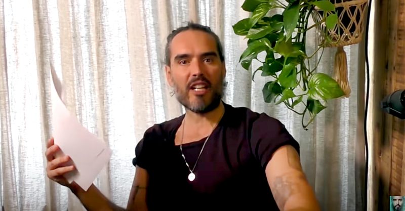 "- en realidad se trata de la 'colonización digital'".