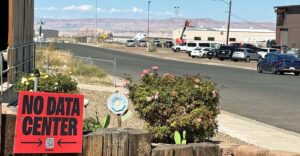 sign that reads "no data center"