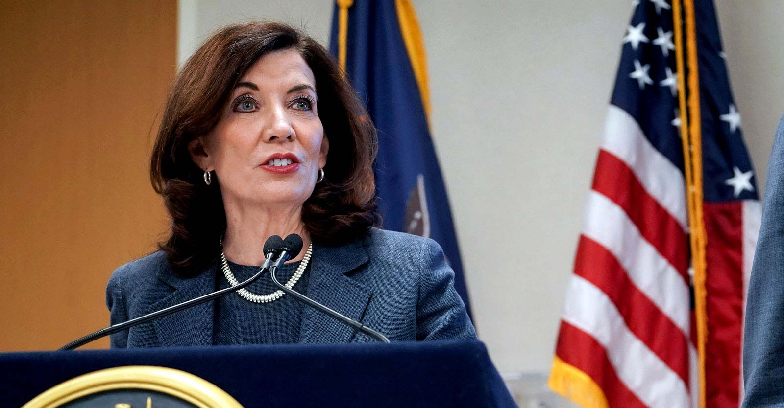 kathy hochul