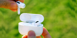 wireless headphones apple airpods feature